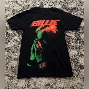 Billie Eilish hands to face tee